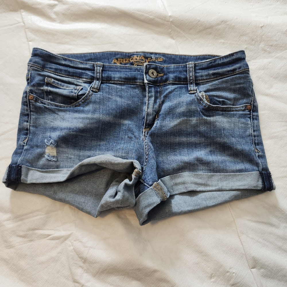 Arizona Jean Company Women's Blue Denim Shorts